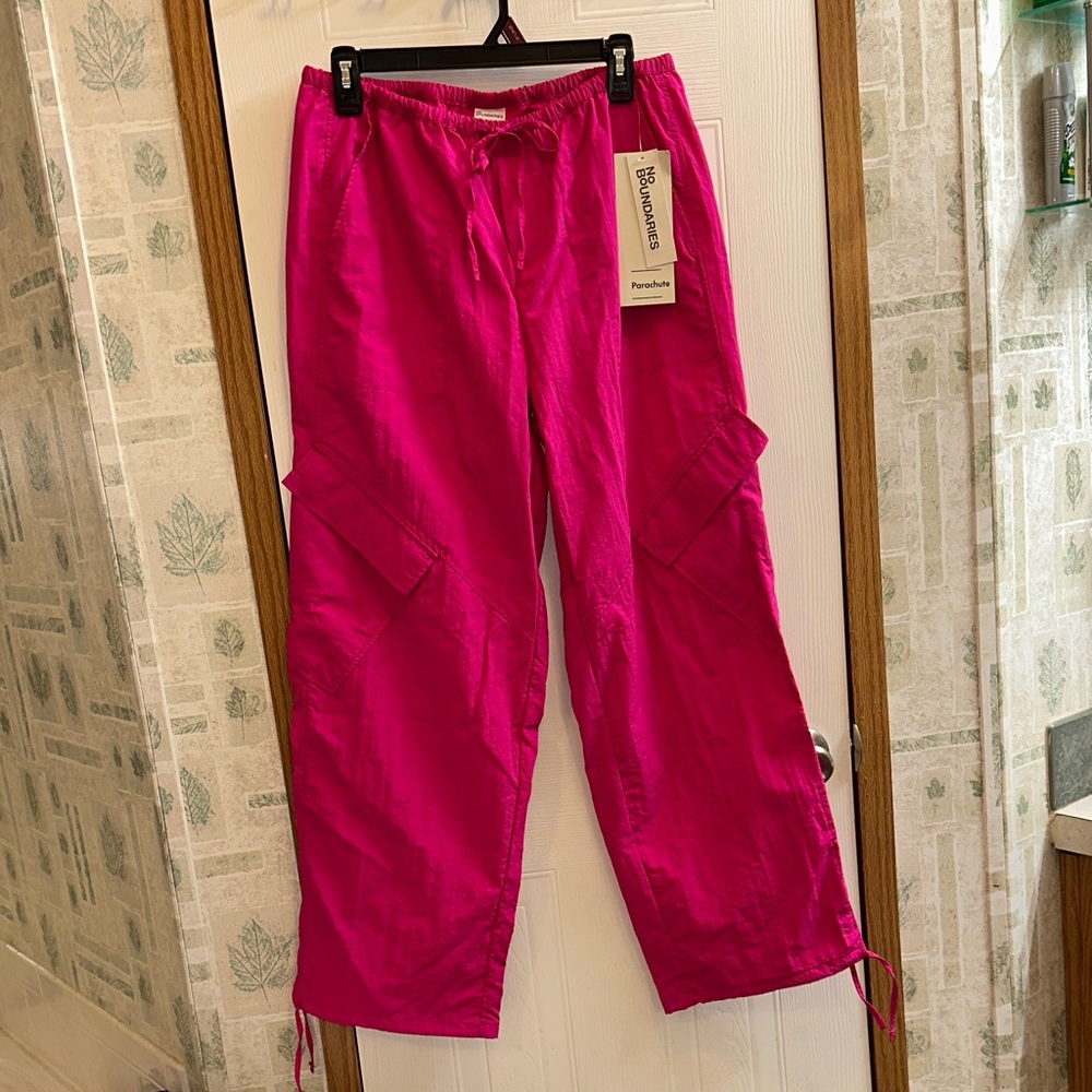 No Boundaries Fuchsia Pants
